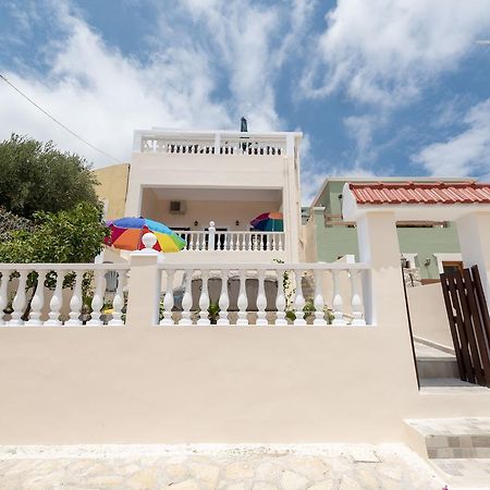 Filoxenia Apartments Chalki Town Екстер'єр фото